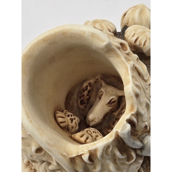 Harmony Kingdom Treasure Jests BEAU BRUMMELL Poodle Dog TREASURE JEST Calvesbert - Picture 8 of 14